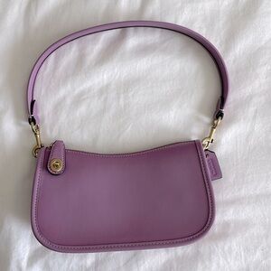 Brand new Coach swinger 20 bag